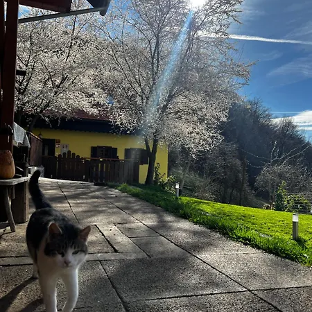 Boutique Farm Hrovat